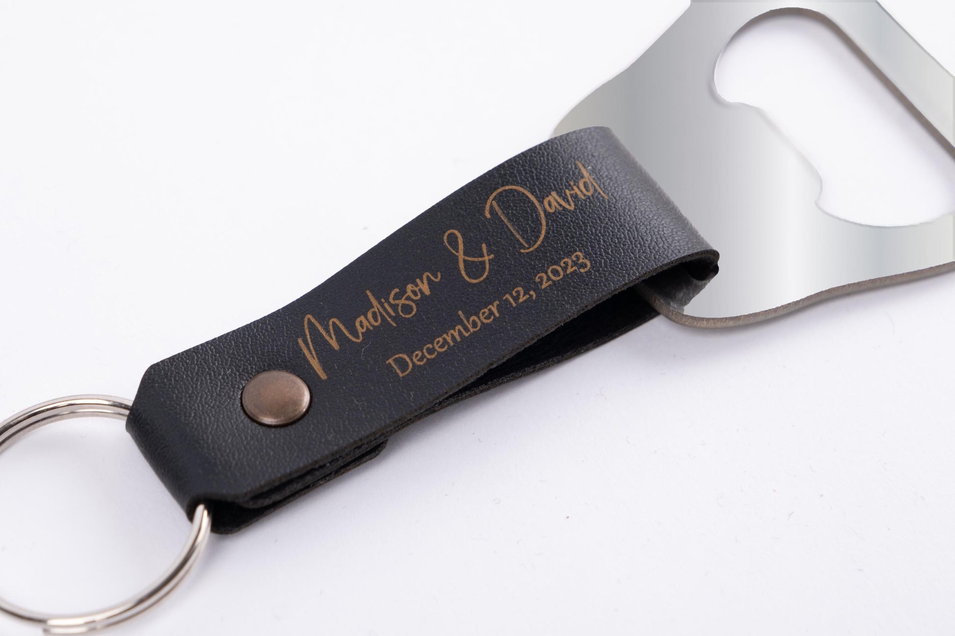Personalized leather keychain wedding favor packaging
